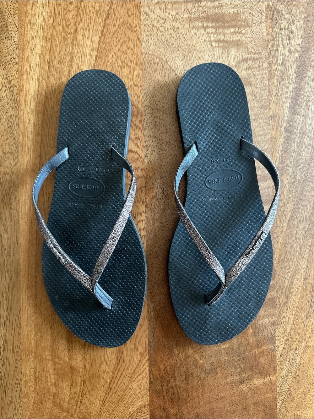 Havaianas Slim Flip Flops Metallic Silver Size 37 / 38 US 7 / 8